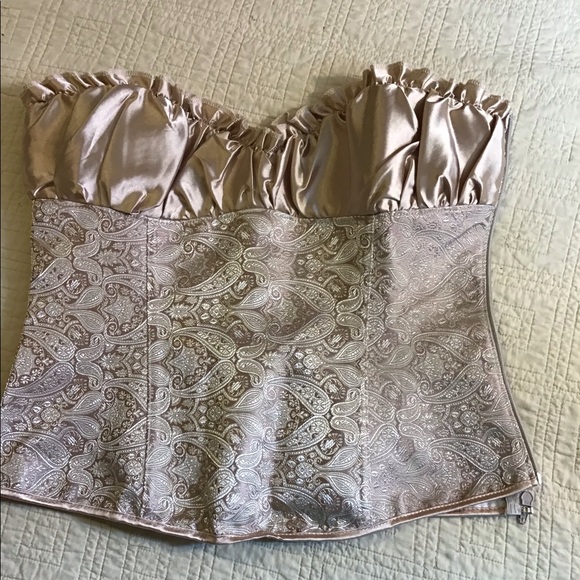 Other - Corset peach colored sz 2XL.   NWOT